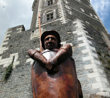 Sculptures monumentales garde de la Tour