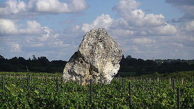 Menhir de Pierre Blanche